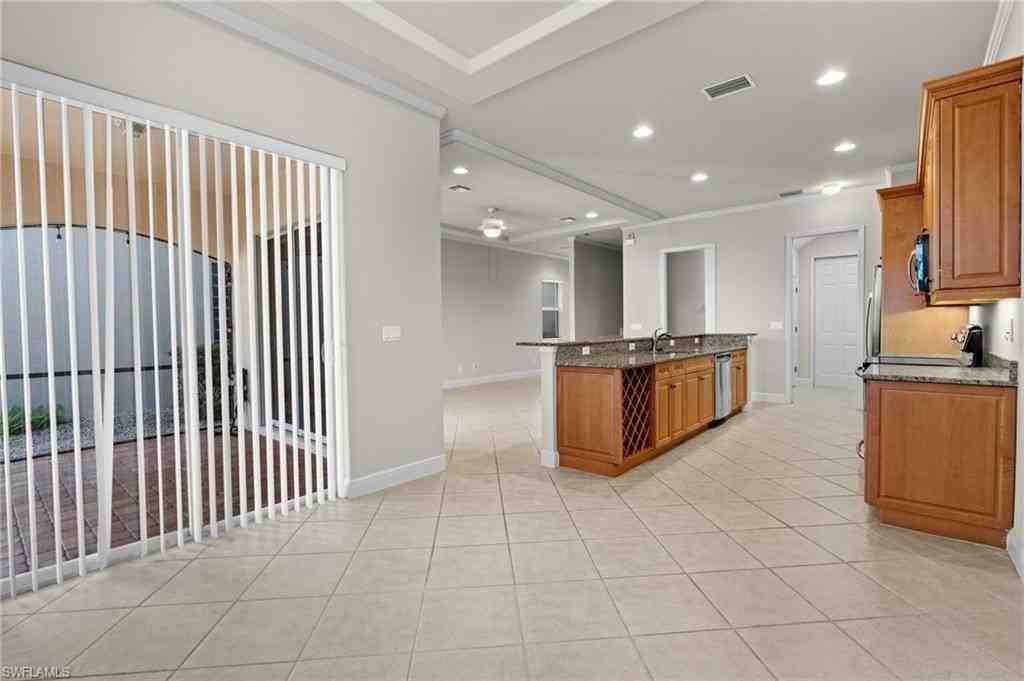 5717 Mango Cir #5717 - Photo 4 of 27