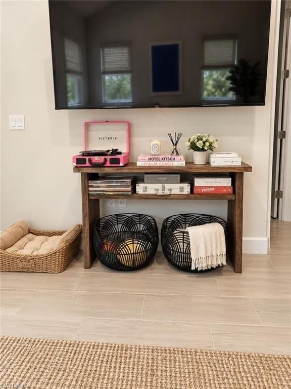 7235 Saona Ct - Photo 2 of 17