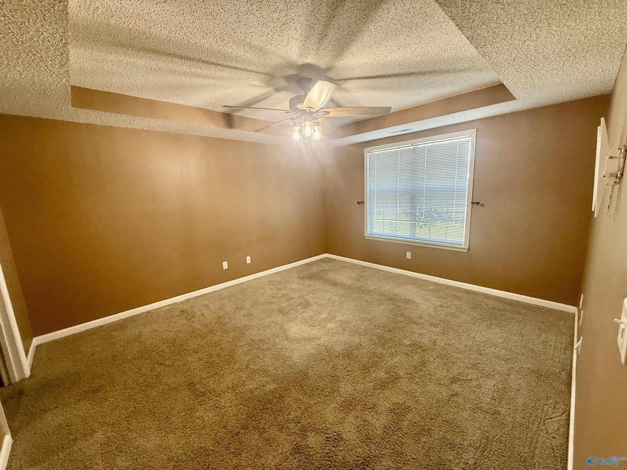 1501 Elizabeth Dr Sw - Photo 5 of 9