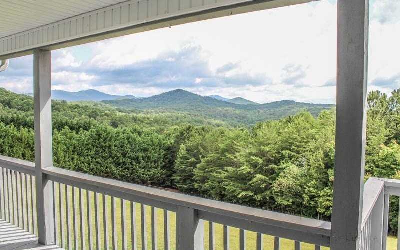 244 Twin Peaks Dr - Photo 4 of 20