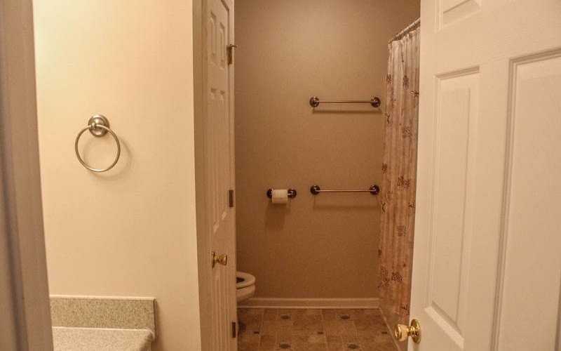 244 Twin Peaks Dr - Photo 6 of 20