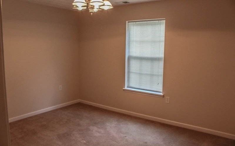 244 Twin Peaks Dr - Photo 7 of 20