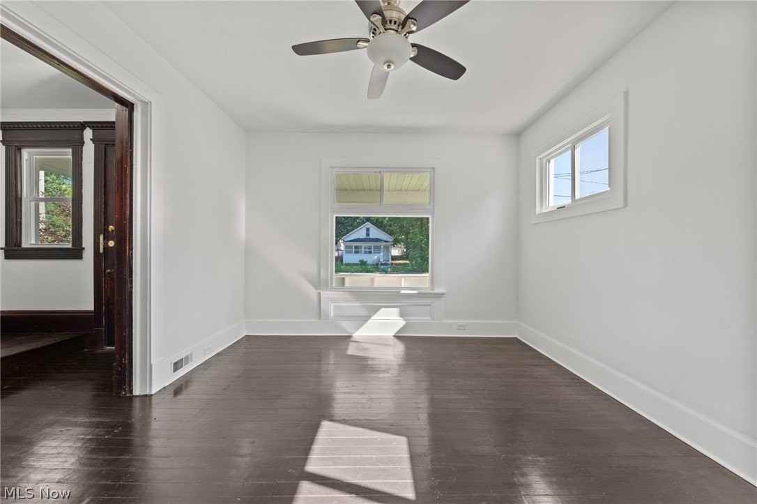 6209 Pear Ave - Photo 7 of 42