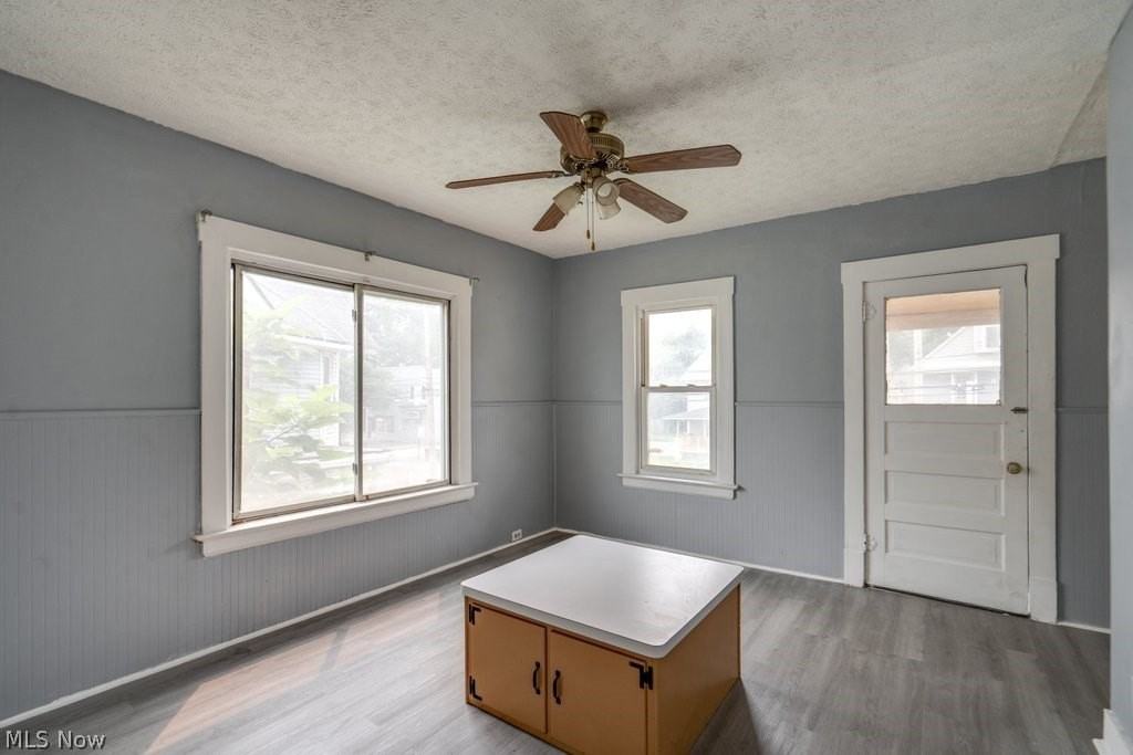 2118 Denison Ave - Photo 7 of 15