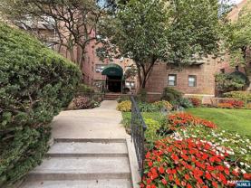 2337 Hudson Terrace #E12 - Photo 1 of 1