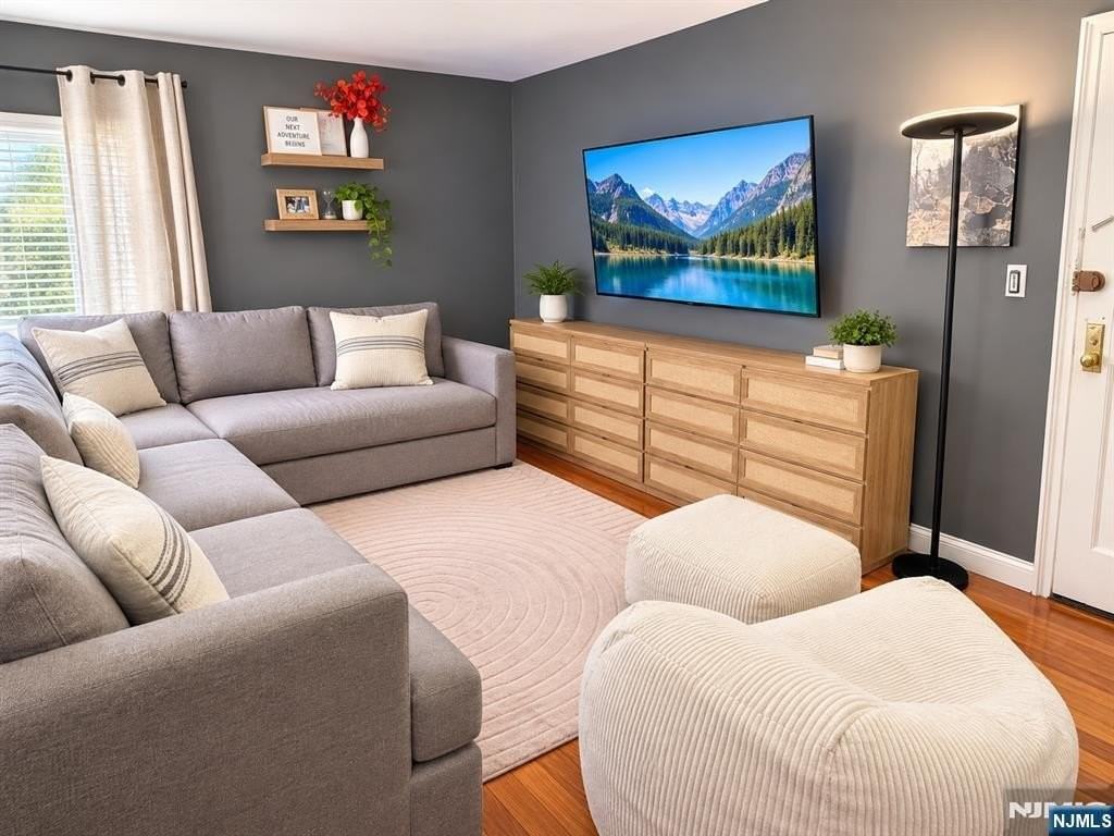 2337 Hudson Terrace #E12 - Photo 4 of 11