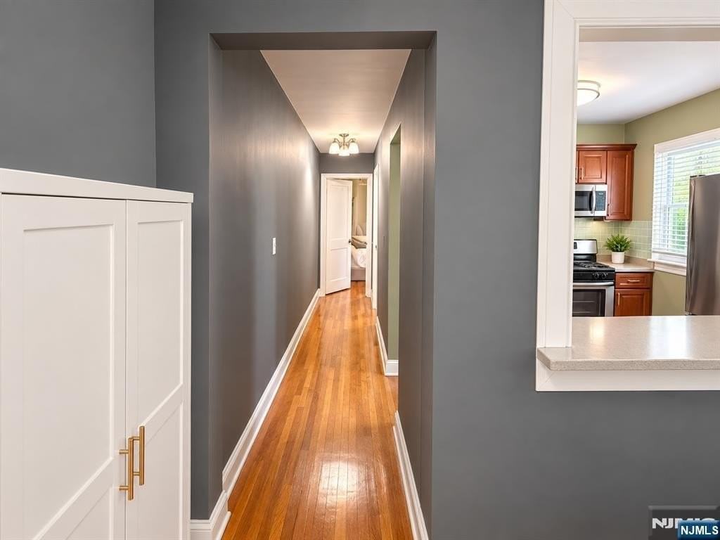 2337 Hudson Terrace #E12 - Photo 6 of 11