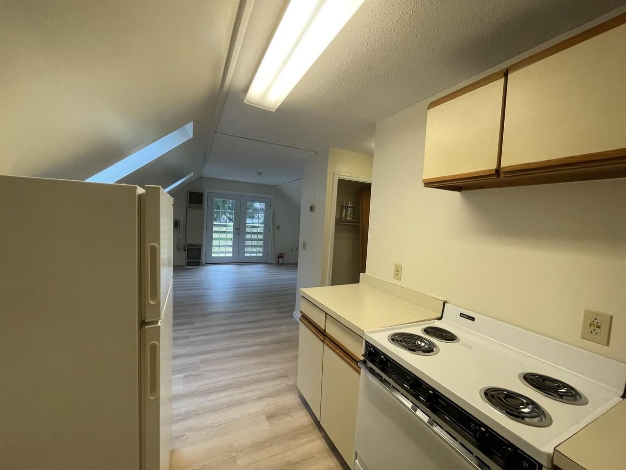 37 Killington Ave #8 - Photo 4 of 7