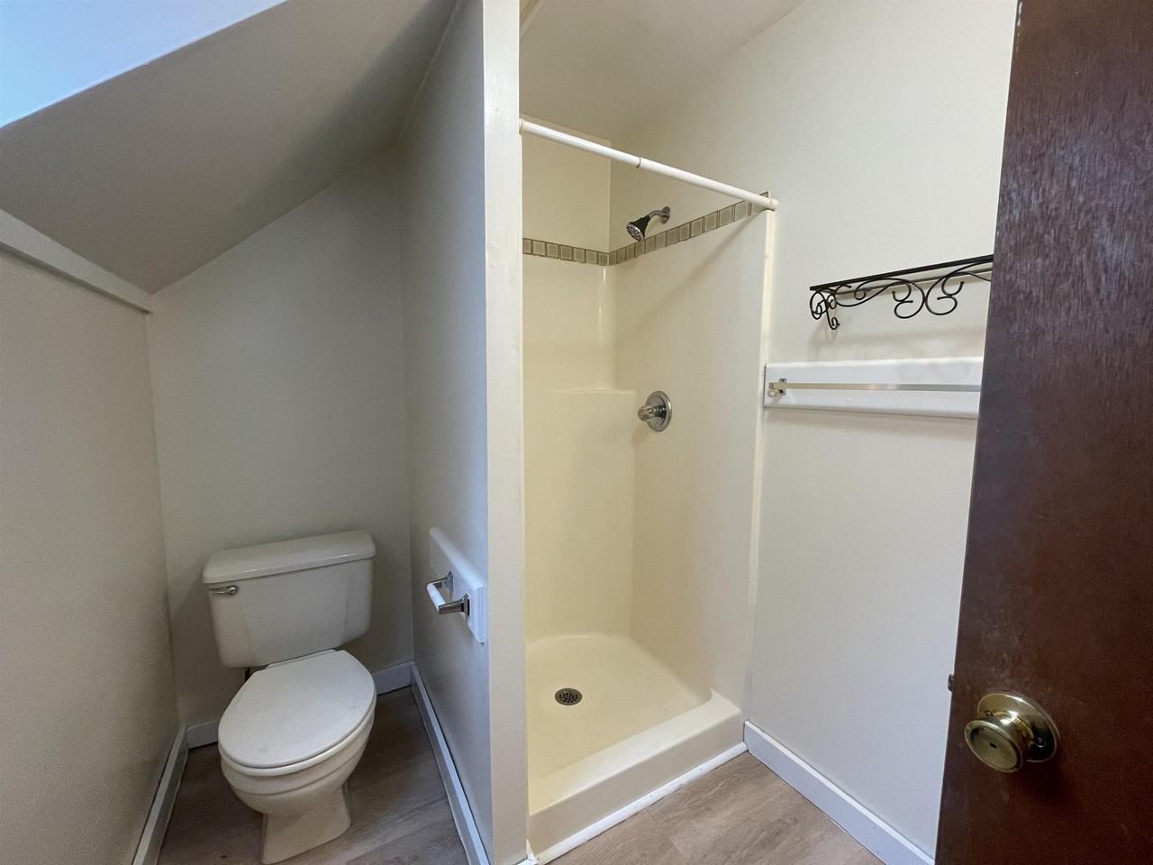 37 Killington Ave #8 - Photo 7 of 7