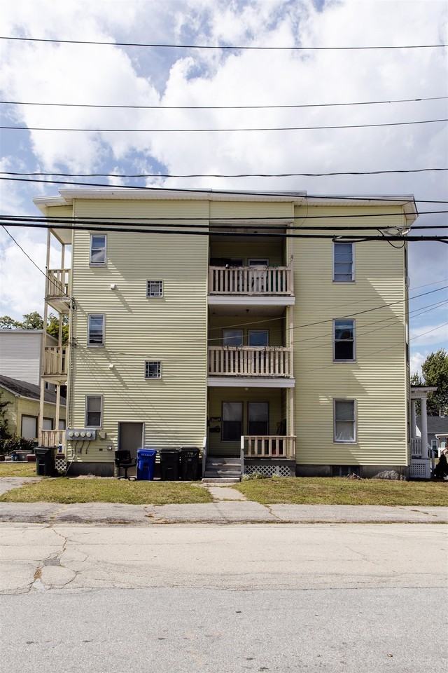 139 Young St #2 - Photo 2 of 21