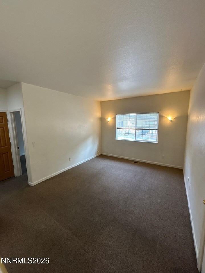711 19th St - Photo 5 of 13