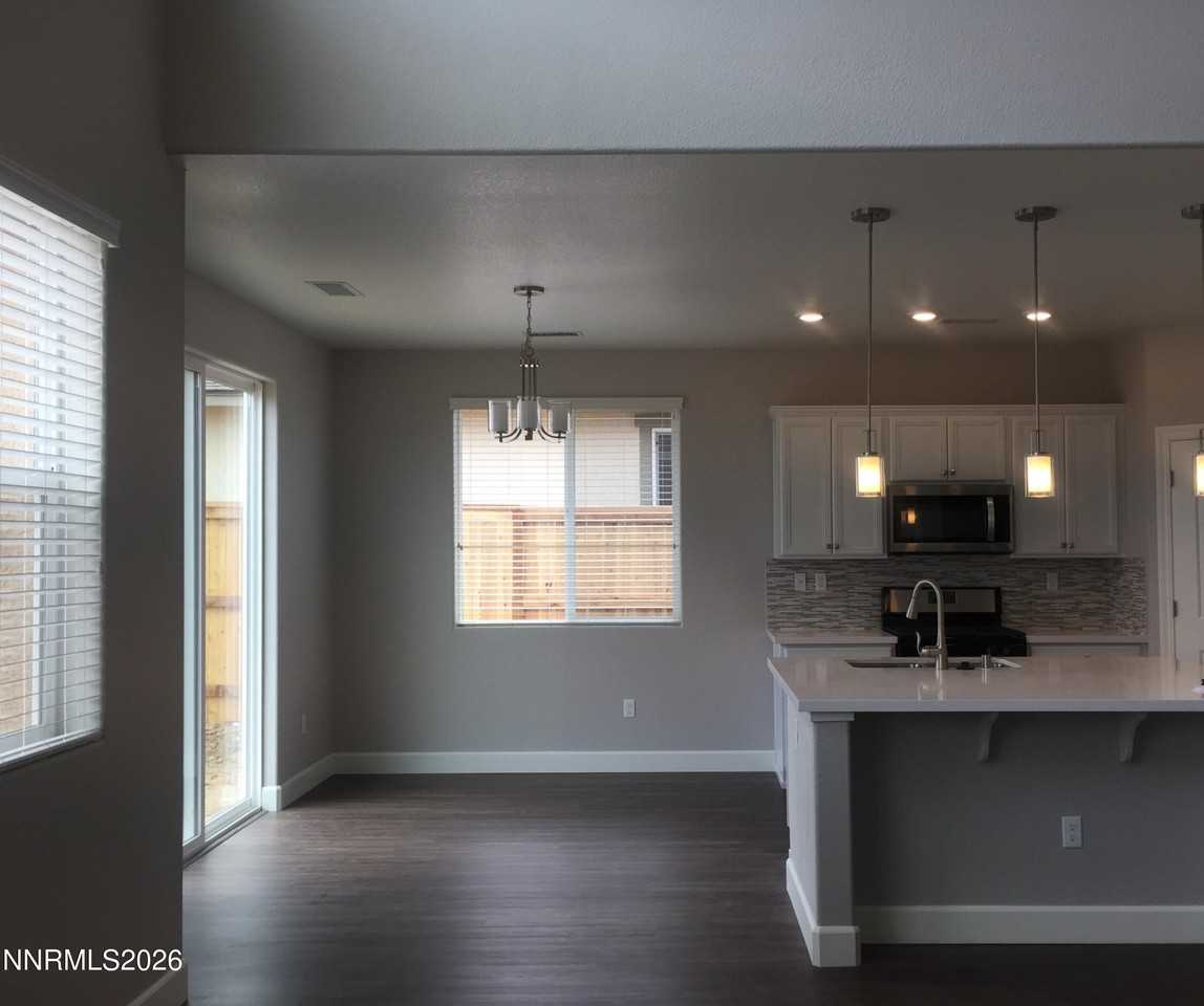 1206 Silver Coyote Dr - Photo 5 of 9