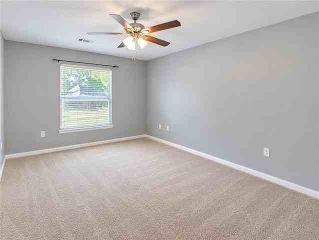 1622 Penrose St - Photo 4 of 10