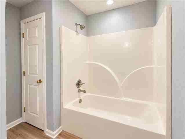 1622 Penrose St - Photo 6 of 10
