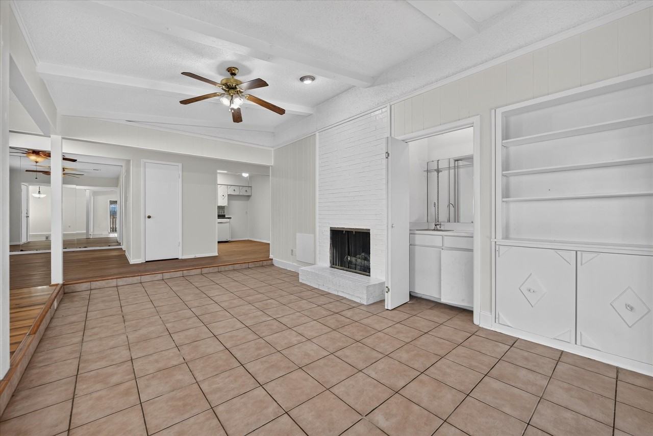 4900 Inverness Ave - Photo 5 of 27