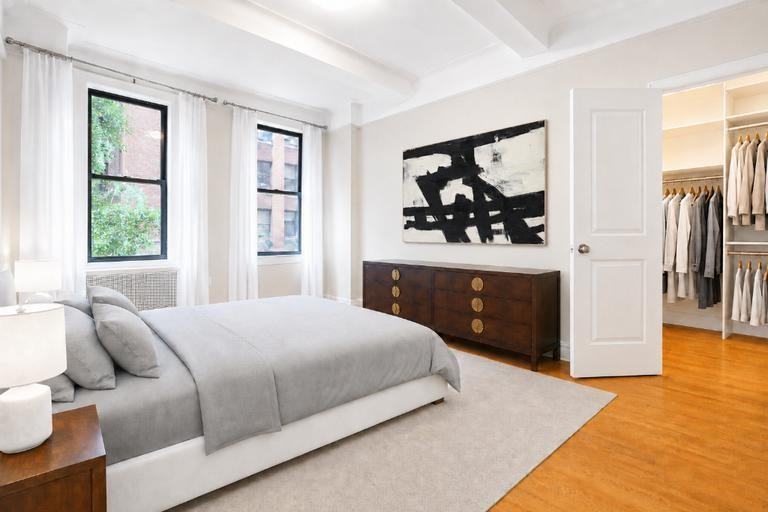 200 W 90th St - Photo 4 of 10
