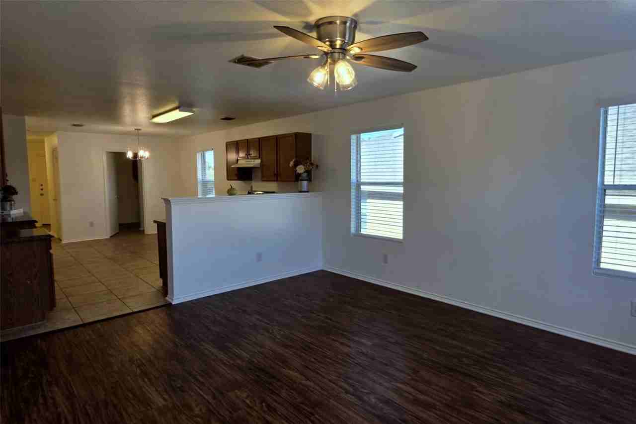 5108 Waterford Dr - Photo 5 of 34