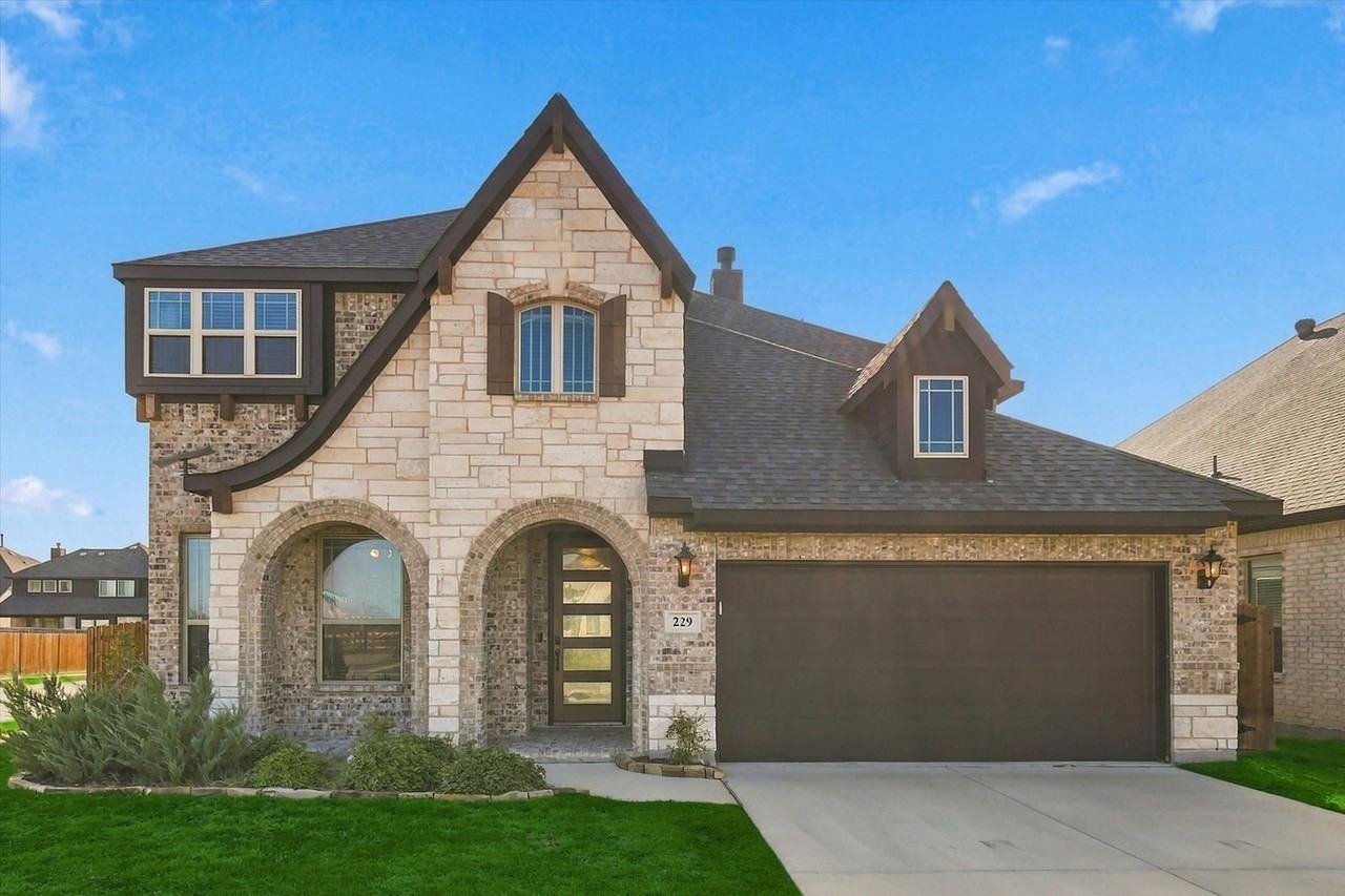 229 Clairmont Dr