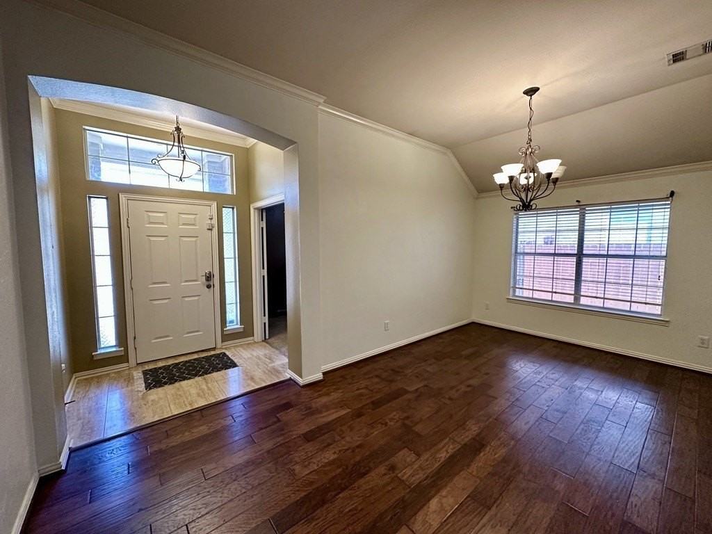 2013 Saint Anne Dr - Photo 4 of 32