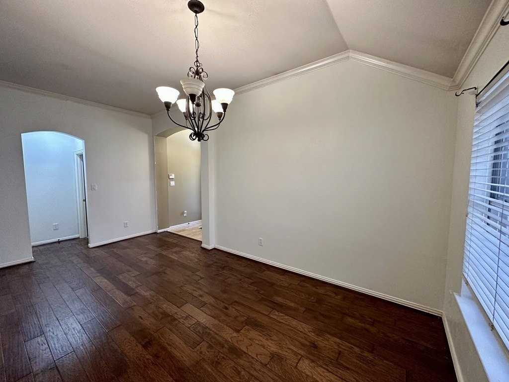 2013 Saint Anne Dr - Photo 5 of 32