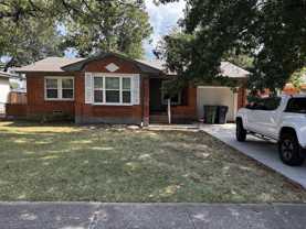 202 E Carolyn Dr - Photo 1 of 1