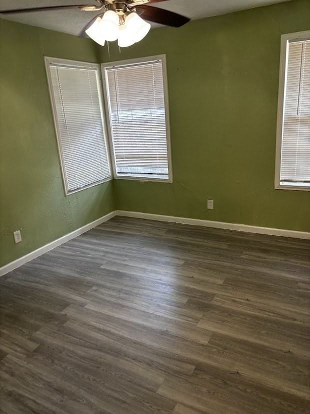 202 E Carolyn Dr - Photo 5 of 18