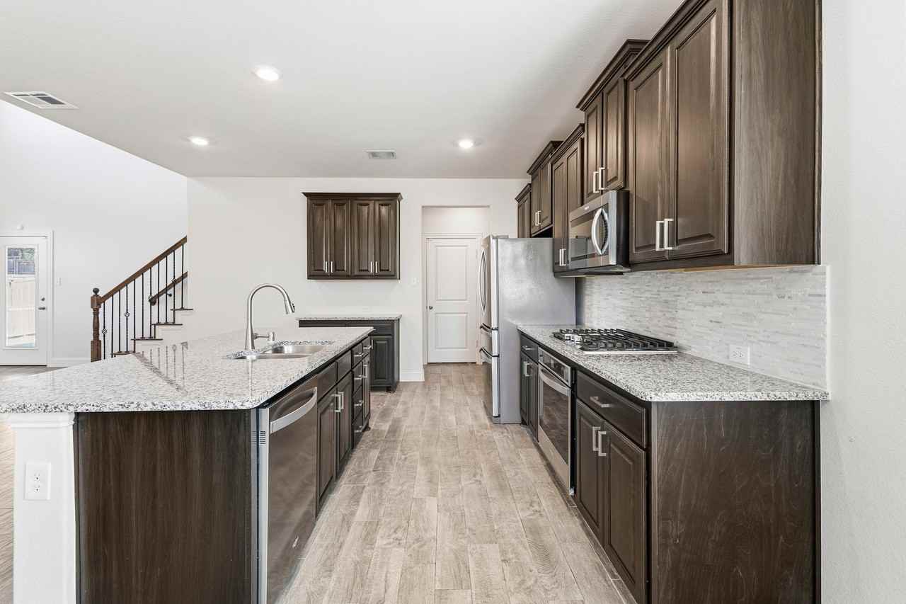 8416 Caribou Dr - Photo 2 of 30