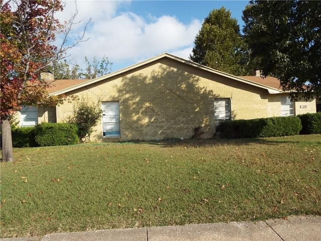 2108 Sam Houston Dr