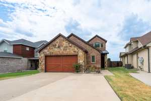 featured image of 2313 Windjammer Way