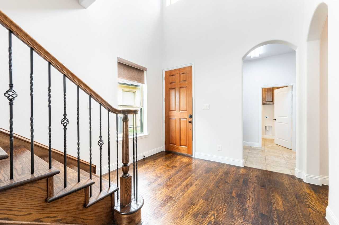2313 Windjammer Way - Photo 4 of 40