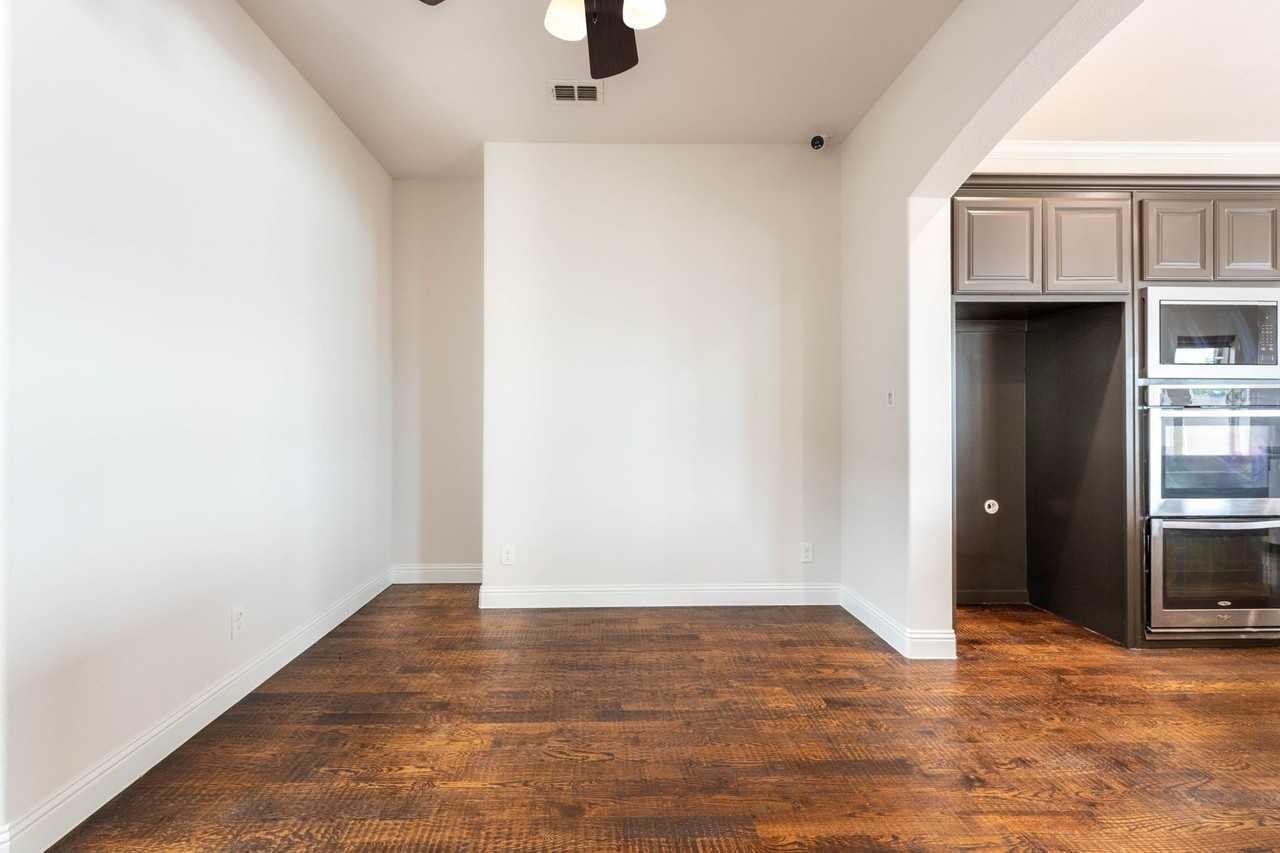 2313 Windjammer Way - Photo 5 of 40