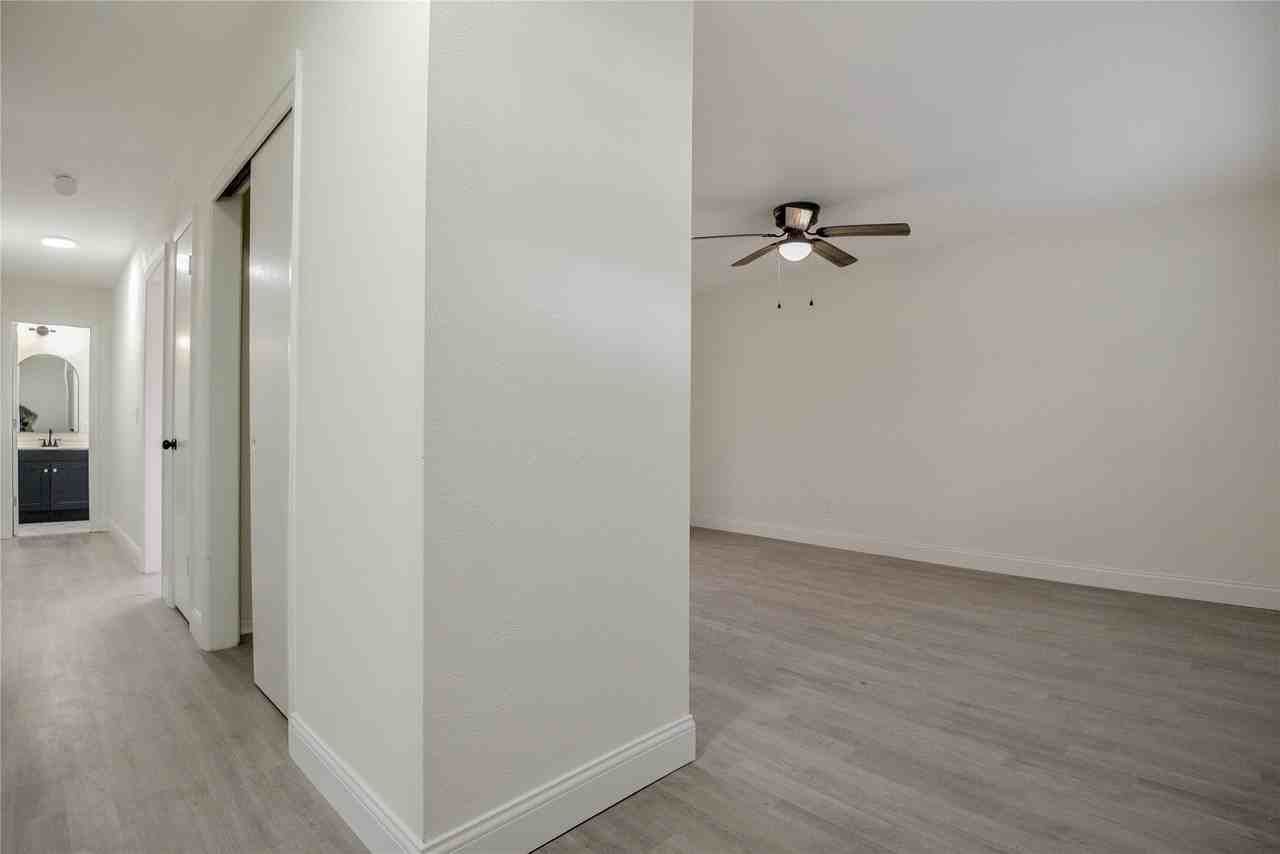 508 Rogers Way - Photo 6 of 19