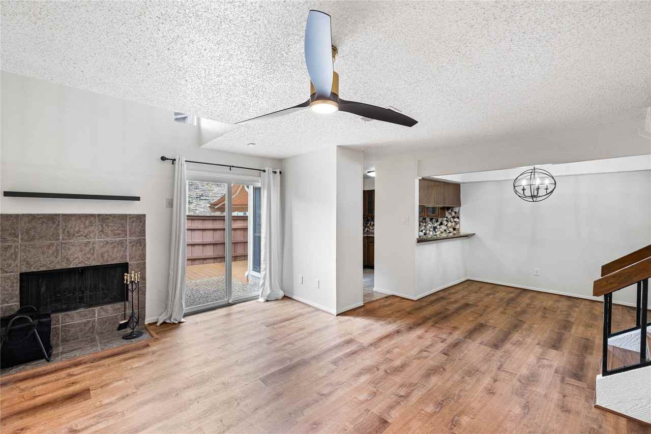4240 Madera Rd #4 - Photo 3 of 29