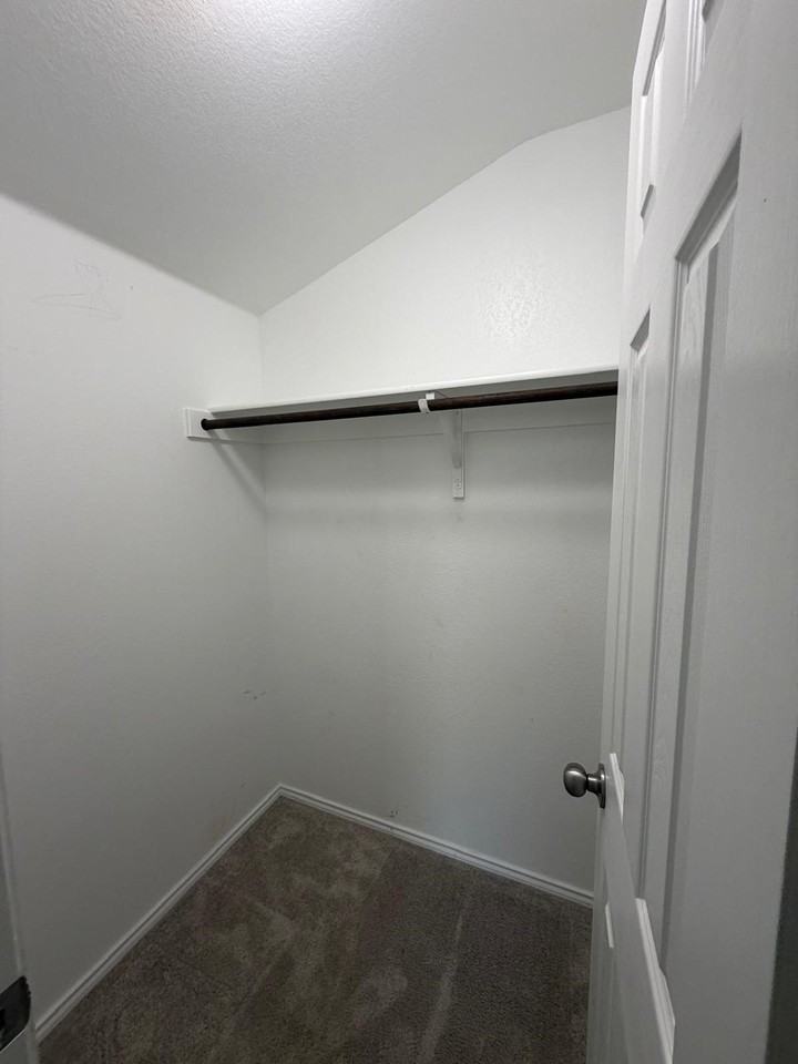 857 Ozark Path - Photo 6 of 27