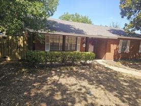 2501 White Oak Ln - Photo 1 of 1
