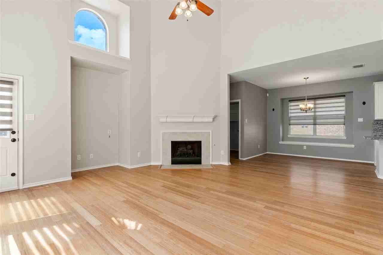 4333 Waskom Dr - Photo 4 of 40