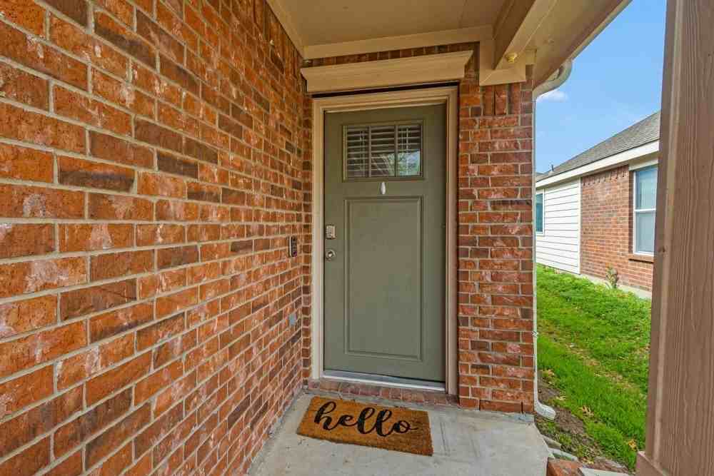2932 Milby Oaks Dr - Photo 3 of 27