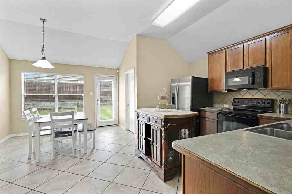 2932 Milby Oaks Dr - Photo 7 of 27