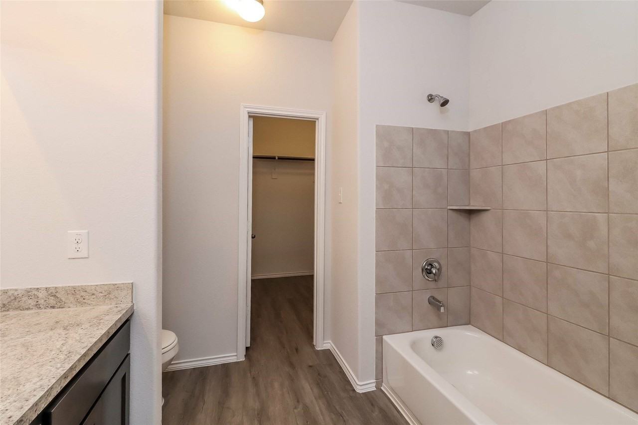 2713 Bear Oak Dr - Photo 6 of 18