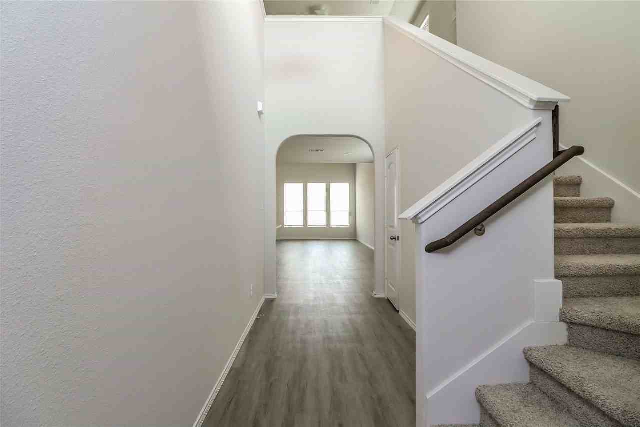 2713 Bear Oak Dr - Photo 7 of 18