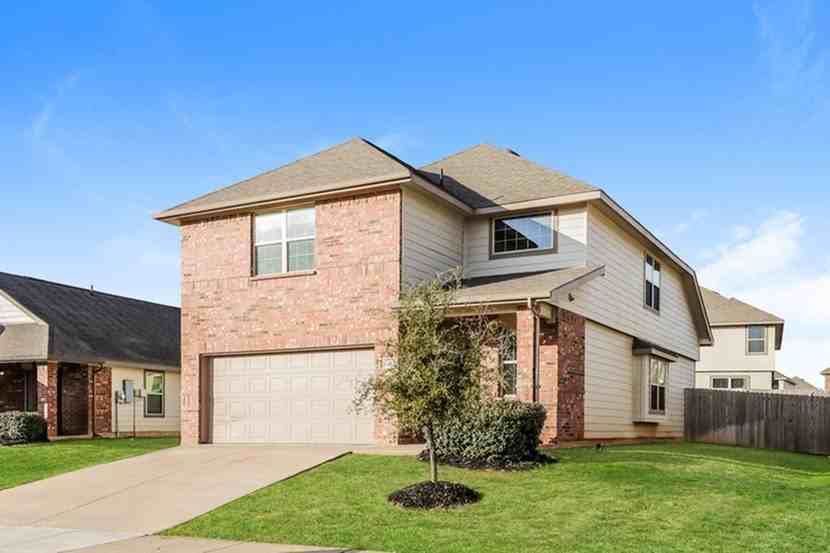 8312 Yaupon Holly Trl - Photo 2 of 19