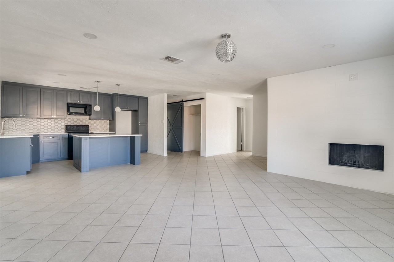 3630 Dumas Trl - Photo 3 of 12