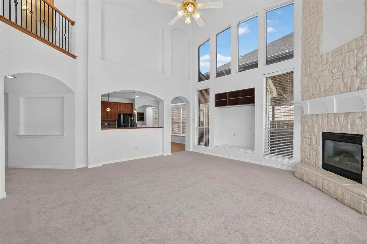 10302 Fairway Vista Dr - Photo 4 of 33