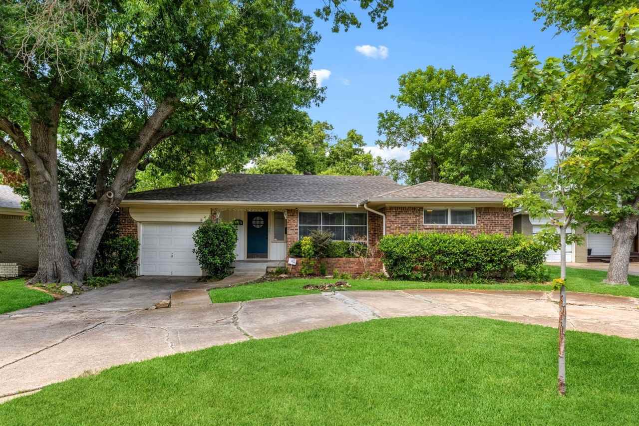 704 Downing Dr