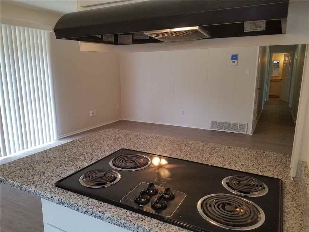 2724 Buffalo Dr - Photo 7 of 17