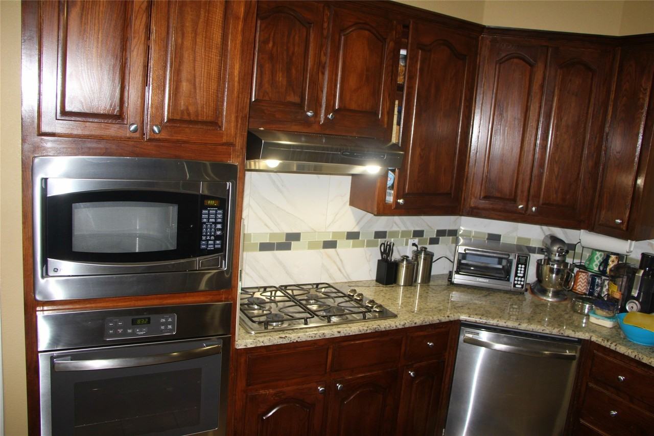 1422 Santa Fe Trl - Photo 3 of 6