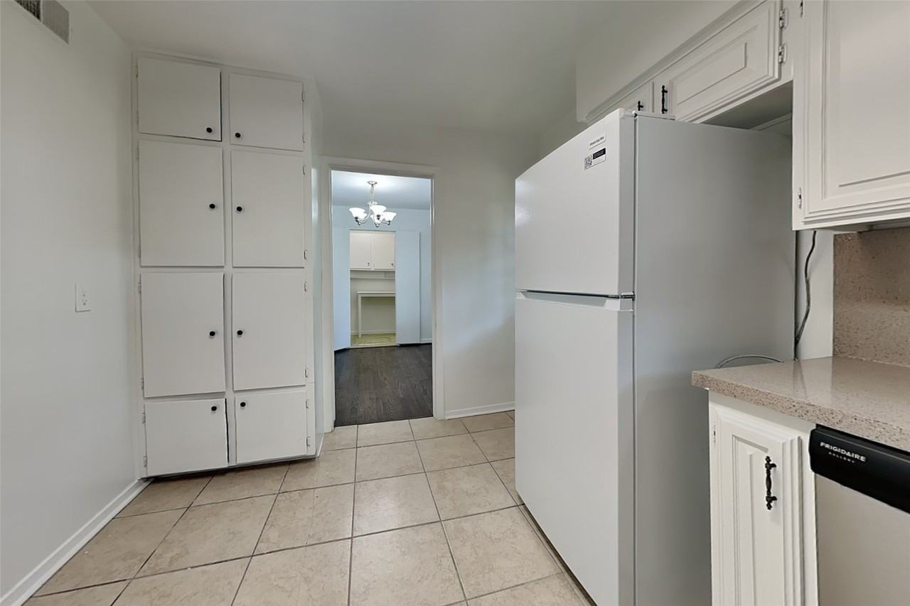 10907 Cotillion Dr - Photo 7 of 15