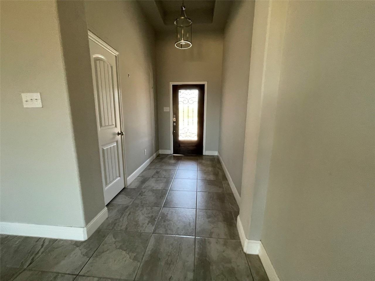 706 Buffalo Creek Dr - Photo 3 of 15