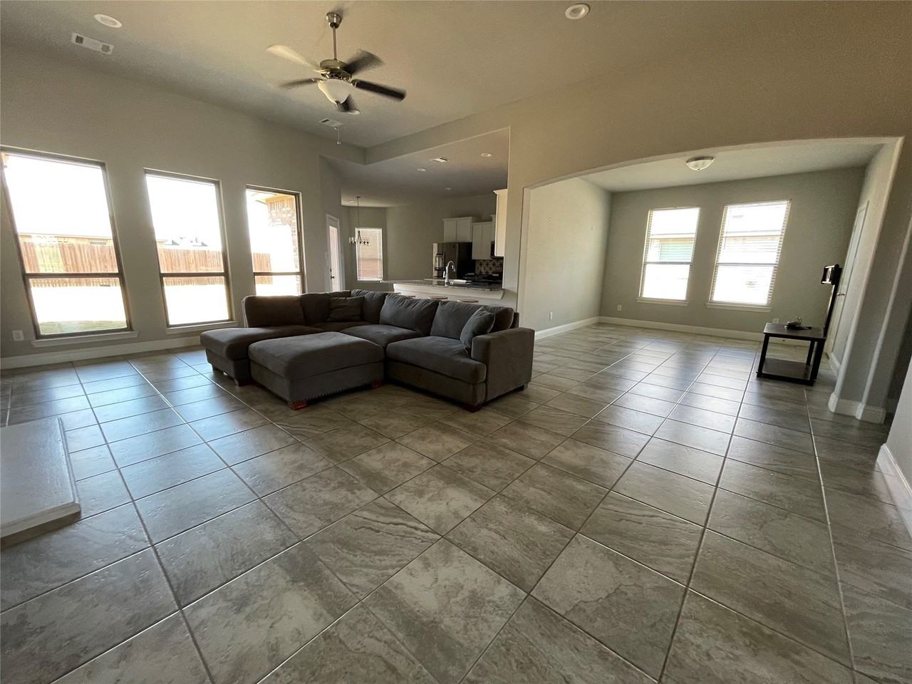 706 Buffalo Creek Dr - Photo 6 of 15