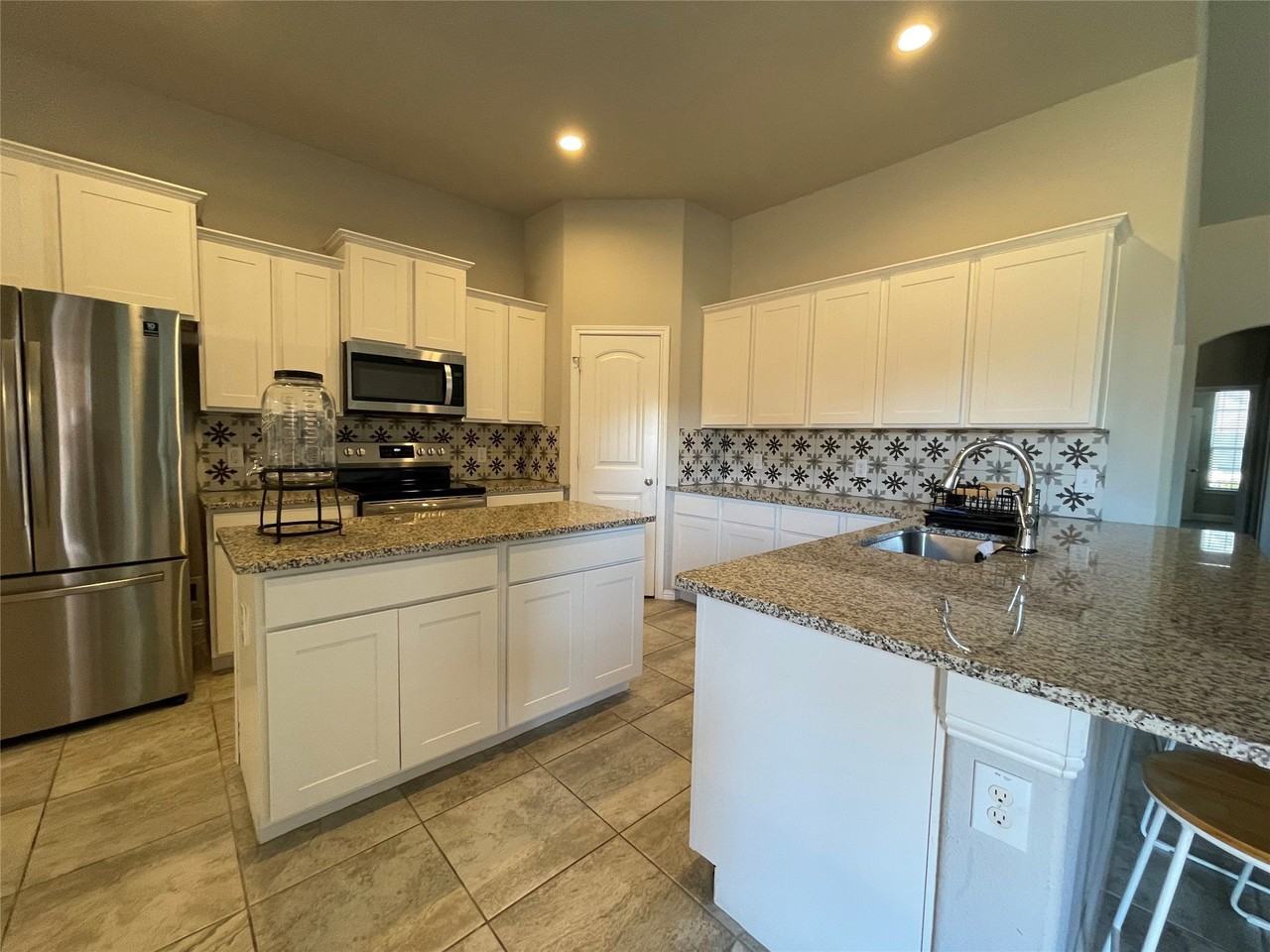 706 Buffalo Creek Dr - Photo 7 of 15